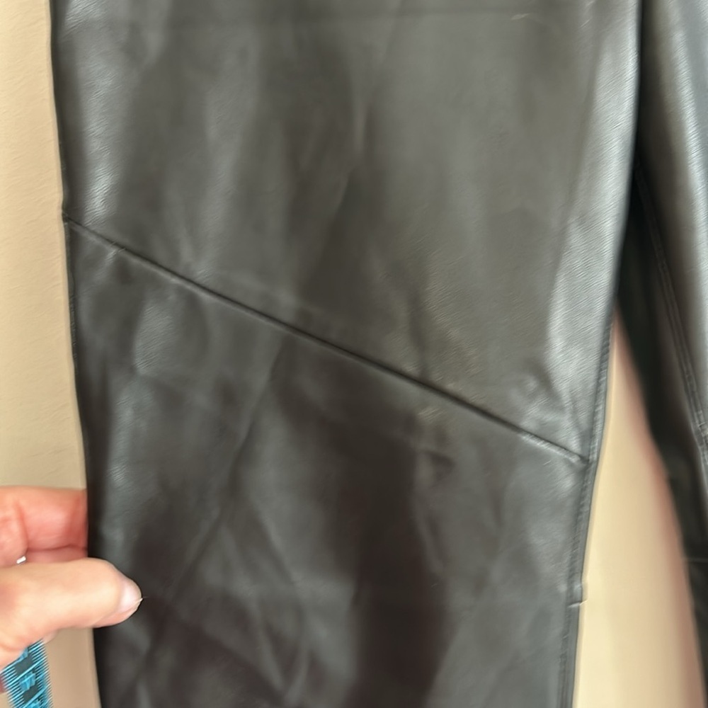 Free People Black Vegan Faux Leather Women's Leggings Size Lg/30 - Picture 5 of 15